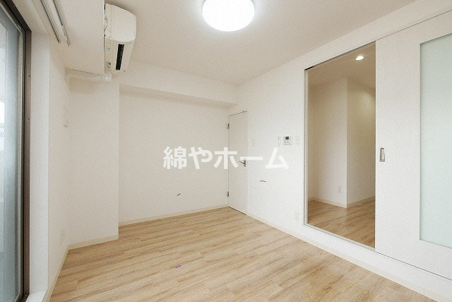 グランエクラ大今里南ＩＩの洋室|明るい洋室です