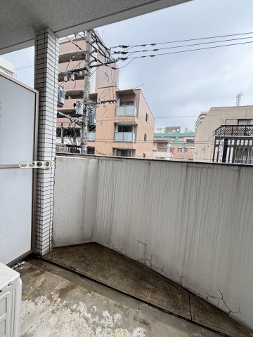 エンクレスト渡辺通のバルコニー