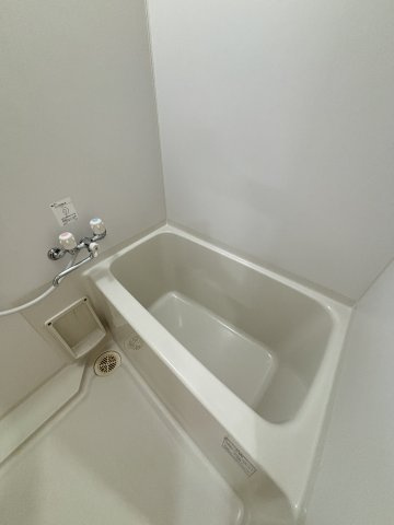 エンクレスト渡辺通の浴室