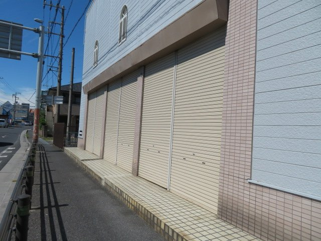 春日部市大枝の倉庫