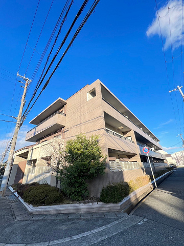 ヴァンベール尼崎の外観