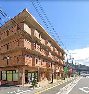 野洲市栄の店舗事務所の外観