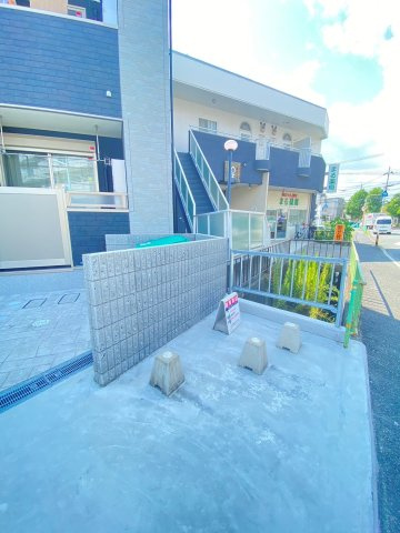 ヴィアソーレ茨木の駐車場