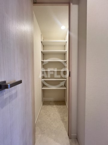 スプランディッドエイトの収納|シューズボックス