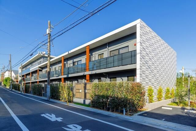アジールコート都立大学の外観