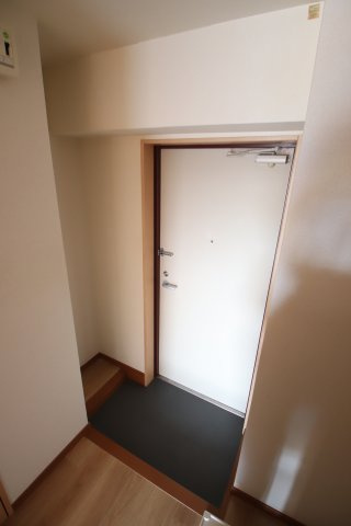 【玄関】 | プレジオ・カーサⅡ番館