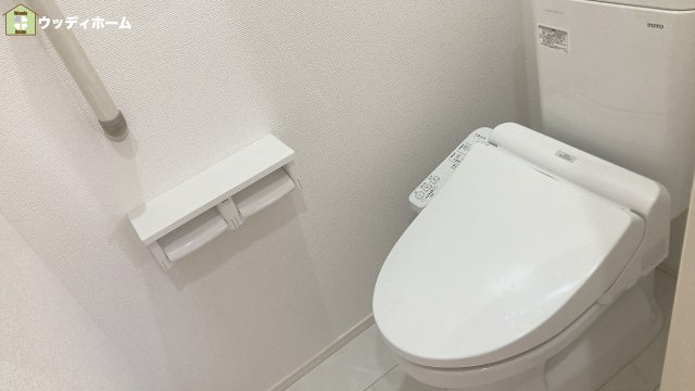 草加市青柳6丁目　中古一戸建てのトイレ