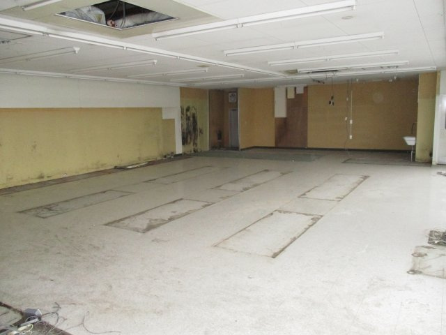 榎前町貸店舗の内装