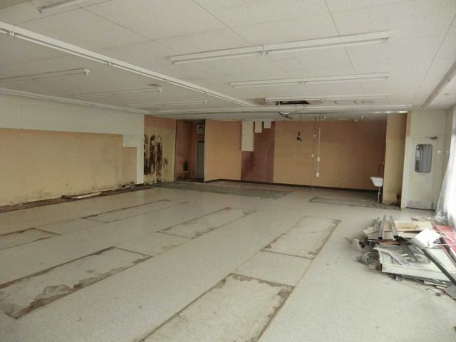 榎前町貸店舗の駐車場