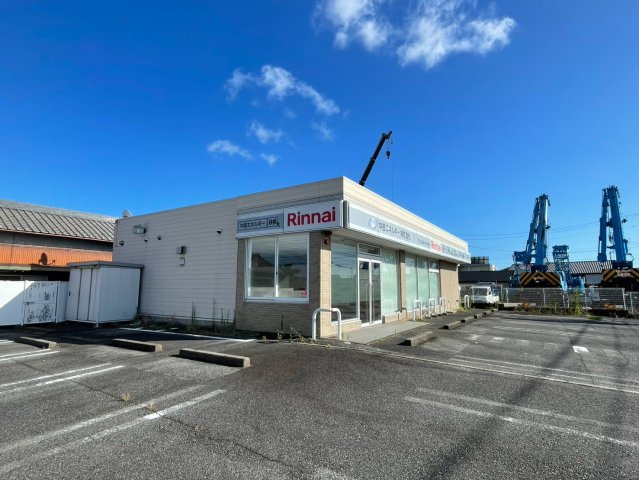 榎前町貸店舗の外観