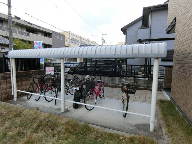 コージーコートの周辺