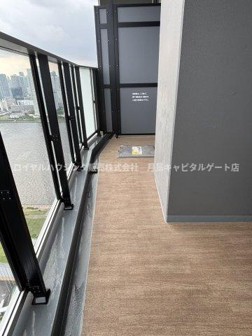 【バルコニー】