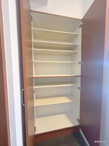 ラクラス高殿　仲介手数料無料の収納