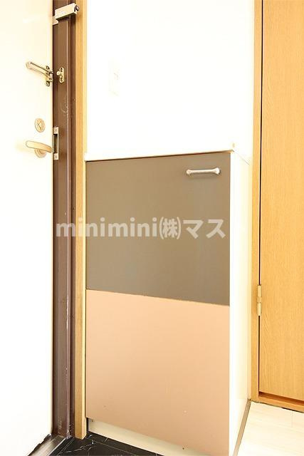 アクティ北堀江の玄関