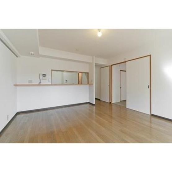 【居間・リビング】 | グランドール鷺沼 | ※写真は同タイプ住戸です。