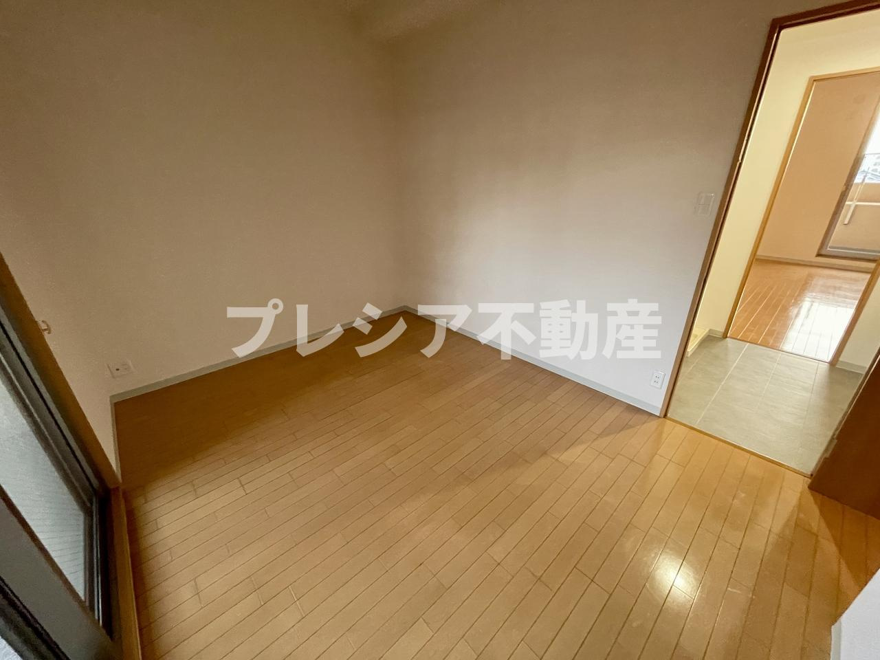パレス東洋上甲子園の洋室