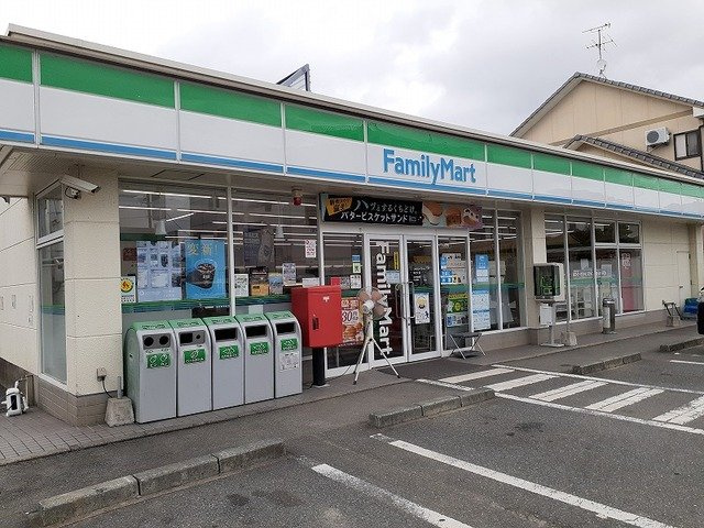 ＮＥＷ　ＣＩＴＹ天神の周辺|ファミリーマートあきた店まで500m