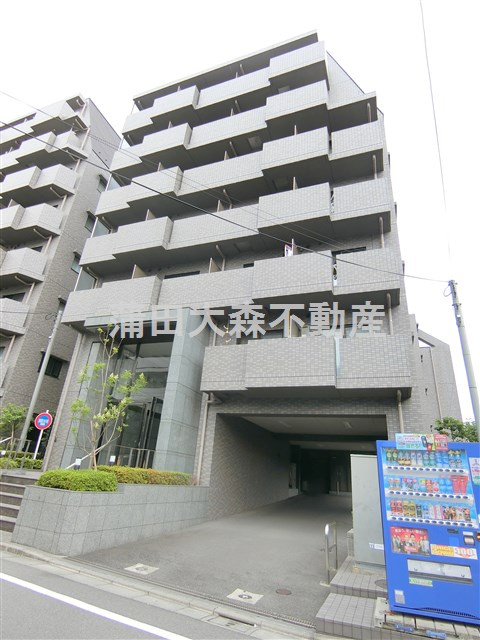 ルーブル仲六郷弐番館の外観