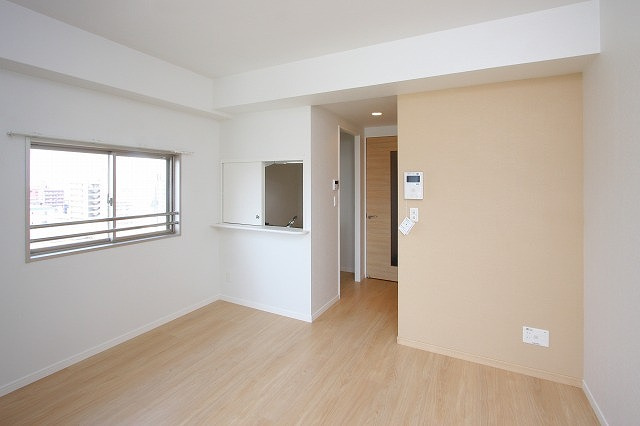 【居間・リビング】 | ファーニッシュド・アパートメント大橋8（福岡エリア)