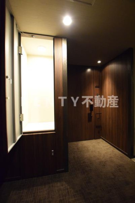 【その他共用部分】 | Ｂｒｉｌｌｉａ　Ｔｏｗｅｒｓ　目黒サウスレジデンス | 清潔なロビーです