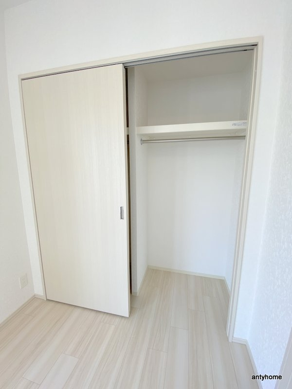 プレジオ恵美須　仲介手数料無料の収納