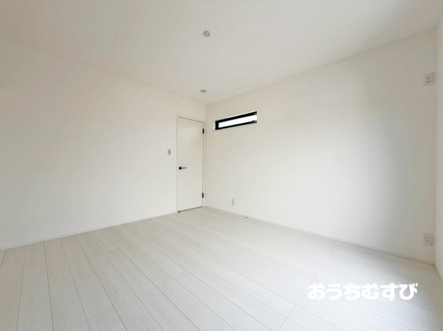 春日井市弥生町2丁目(春日井駅西)(残1棟)の洋室