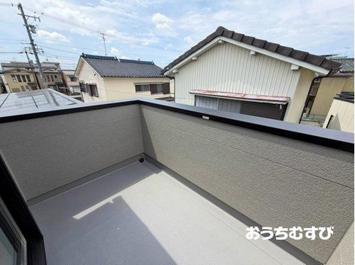 春日井市弥生町2丁目(春日井駅西)(残1棟)のバルコニー