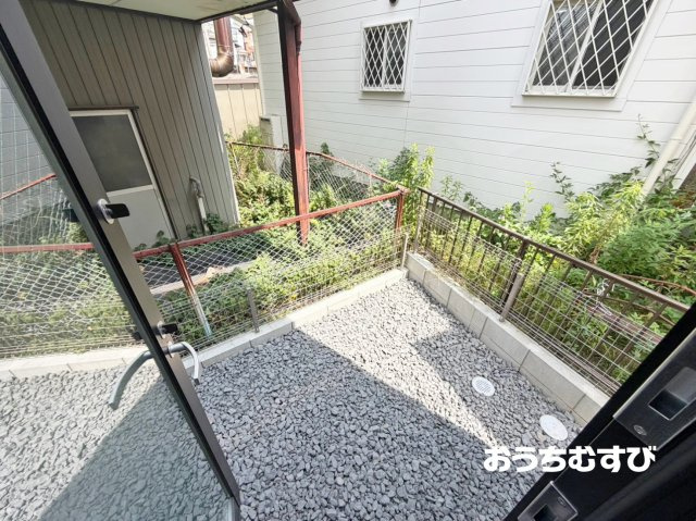 春日井市弥生町2丁目(春日井駅西)(残1棟)の庭
