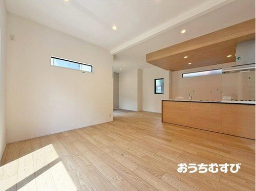 春日井市弥生町2丁目(春日井駅西)(残1棟)の居間・リビング