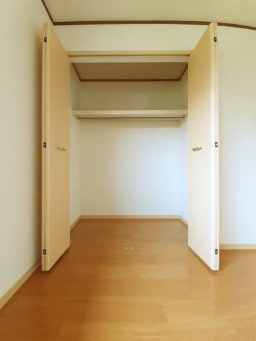 フラワーガーデンハイツの収納|小物を収納するのに便利です