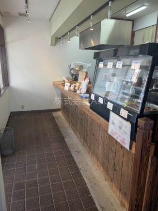 富田林西口駅前店舗の内装