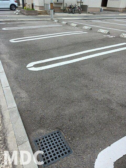 リヒトコオリ　壱の駐車場