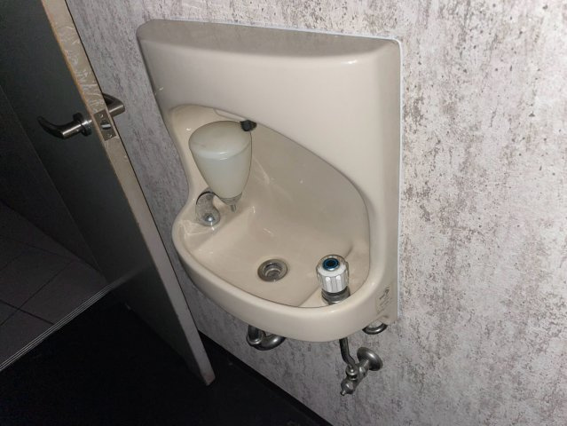 ロイヤルビルの設備