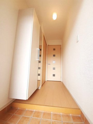 プランドールⅡの玄関|シンプルで使いやすい玄関です