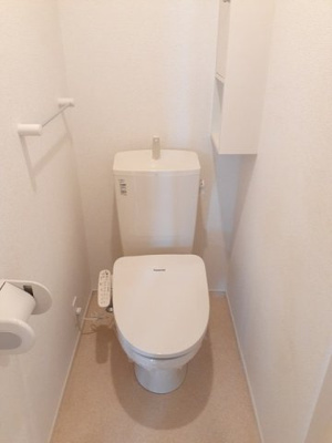 【トイレ】 | フォレスト　ガーデン | 落ち着いた色調のトイレです