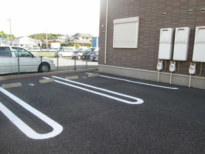 【駐車場】 | フランコリーヌ | 駐車場完備です