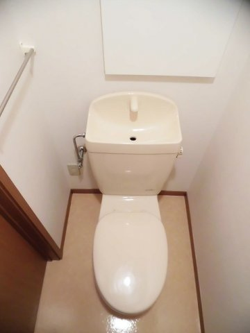 コートライブリーＮのトイレ|落ち着いたトイレです