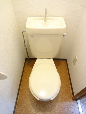 エステートハイツのトイレ|清潔感のあるトイレです
