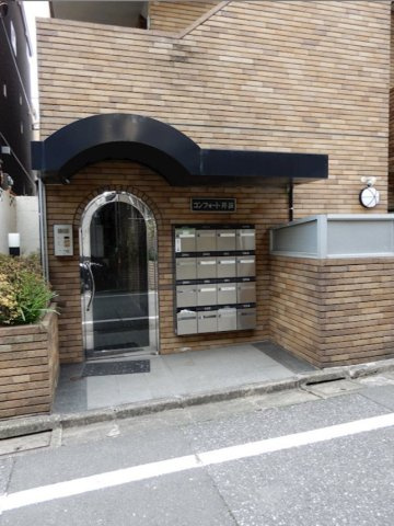 コンフォート井荻のエントランス