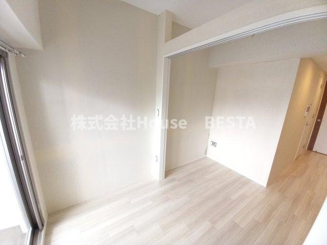 セレニテ西元町アリエの寝室