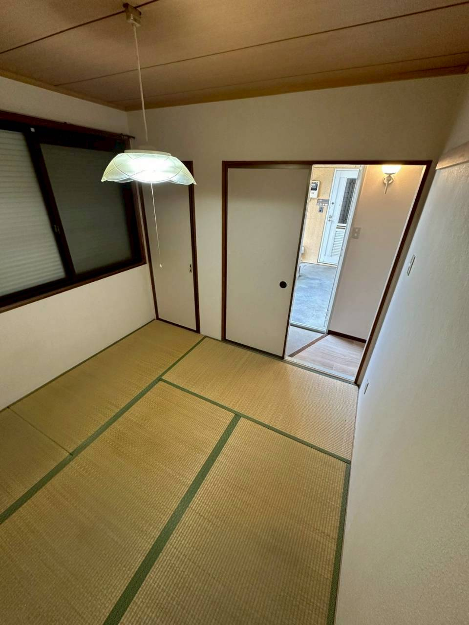 ドミ高坂の和室