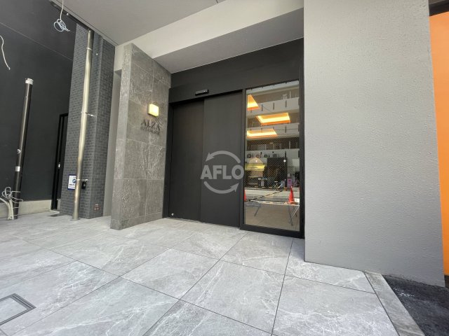 ALZA北堀江　堀江小学校区のエントランス|ALZA北堀江　エントランス