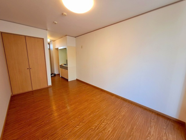 エスポワールの寝室|★キレイなフローリングのお部屋です★