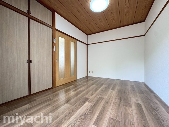 ブルーメ森井の居間・リビング