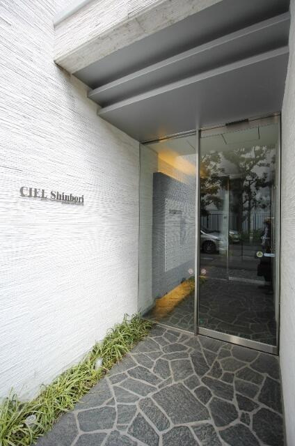 シエル新堀のエントランス|建物入り口