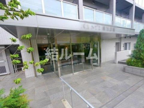 板橋区前野町３丁目の賃貸マンションのエントランス