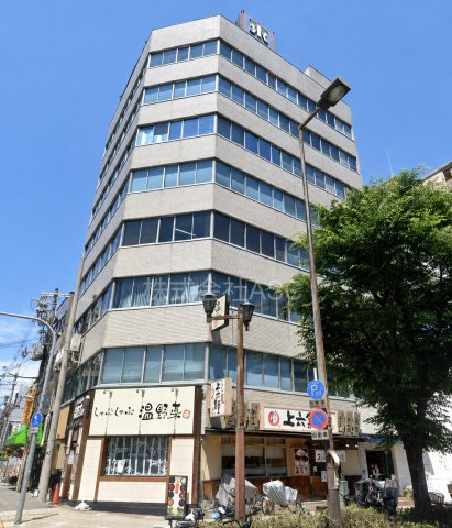 上六ビル