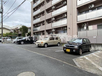 【駐車場】 | クロフト | 駐車スペースもあります