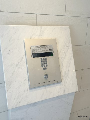 LAV心斎橋WEST　仲介手数料無料のセキュリティ