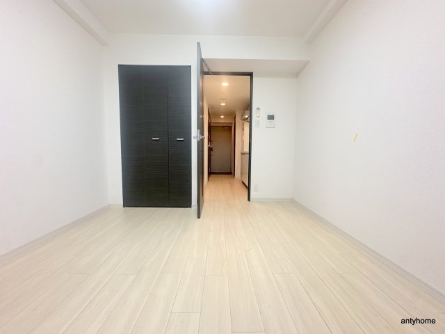 LAV心斎橋WEST　仲介手数料無料の居間・リビング